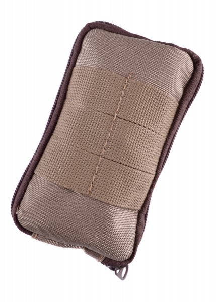 Das Extrema Ratio A.M.F. Survival Kit in Desert-Farbe ist eine kompakte, robuste Tasche aus strapazierfähigem Stoff. Perfekt für Outdoor-Abenteuer, bietet es genügenden Stauraum für wichtige Überlebensausrüstung. Ideal für jeden Einsatz.