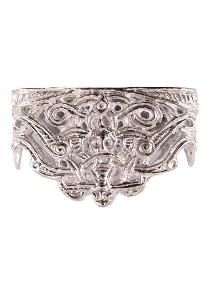 Das Bild zeigt ein kunstvoll gestaltetes Mundblech für Wikingerschwertscheiden aus Metall. Das dekorative Element besticht durch sein detailliertes, historisch inspiriertes Muster, das typisch für die Wikingerzeit ist.
